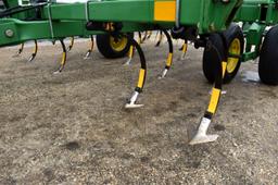 John Deere 980 Field Cultivator, 32.5’ 3 Bar Harrow, Depth Control, Walking Tandems, SN: X009306