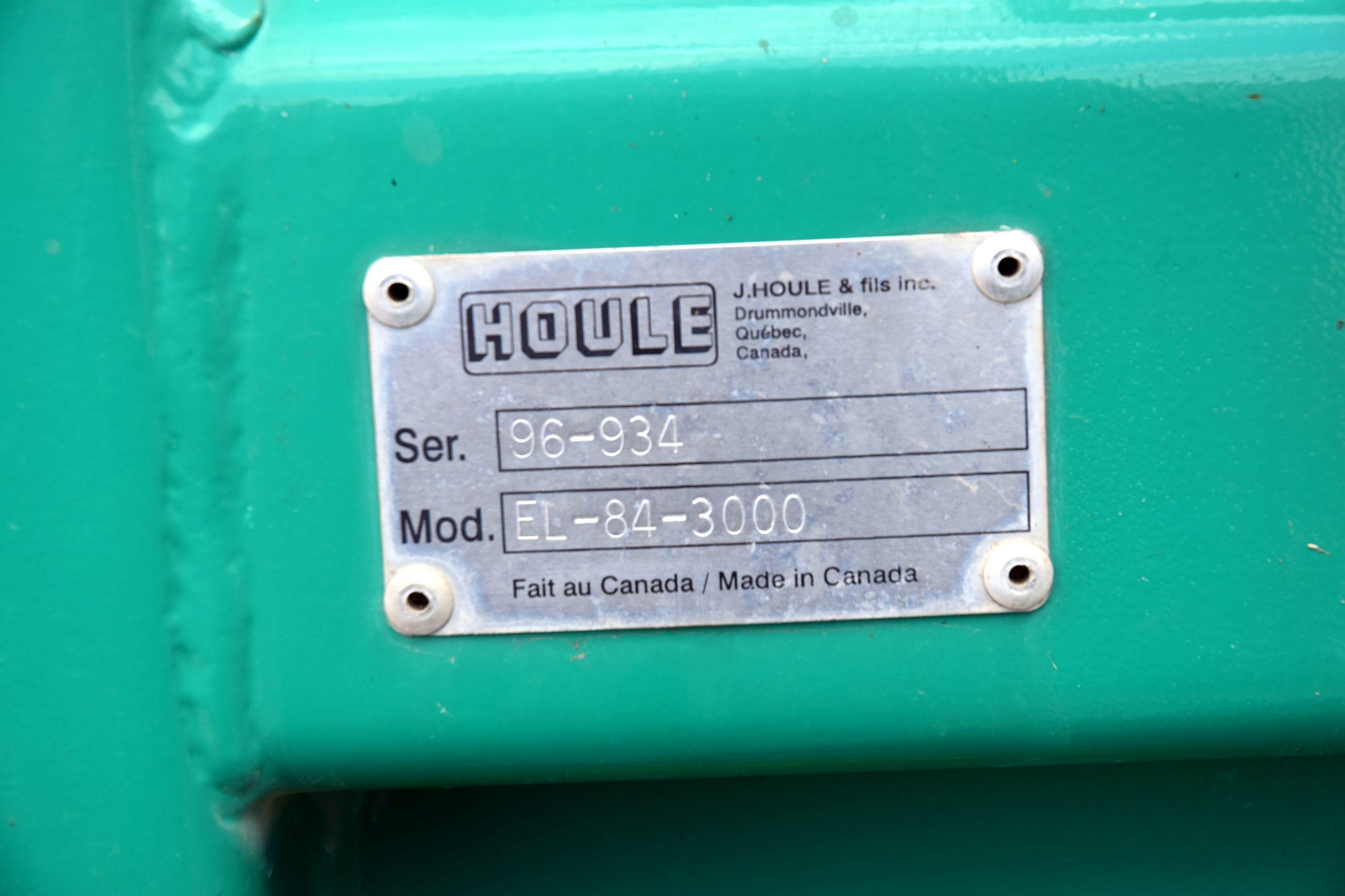 Houle Model EL-84-3000, 3,600 Gallon Manure Tank, 23.1x26 Diamond Tread Tires, Tandem Axle