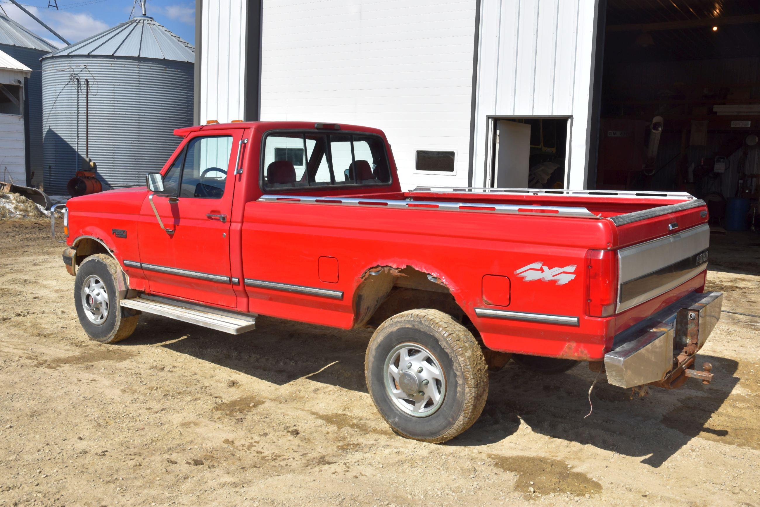 1994 Ford F250 XLT, 4x4 Pickup, Reg. Cab, 8’ Box, V8, Auto, 138,600 Miles, Ag Bumper