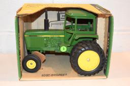 Ertl John Deere Sound Gard Tractor With Duals, 1/16th Scale, With Blue Print Box