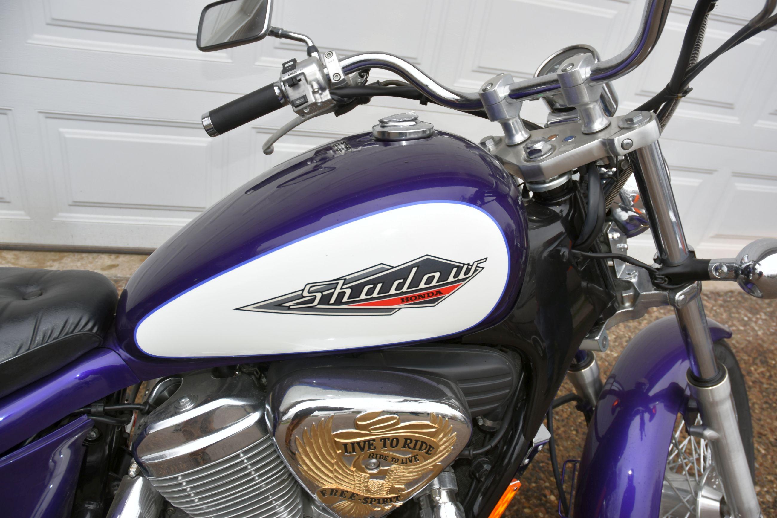 1995 Honda Shadow VLX, 1,626 Miles Showing, Blinkers And Mirrors, Passenger Seat, Runs Good