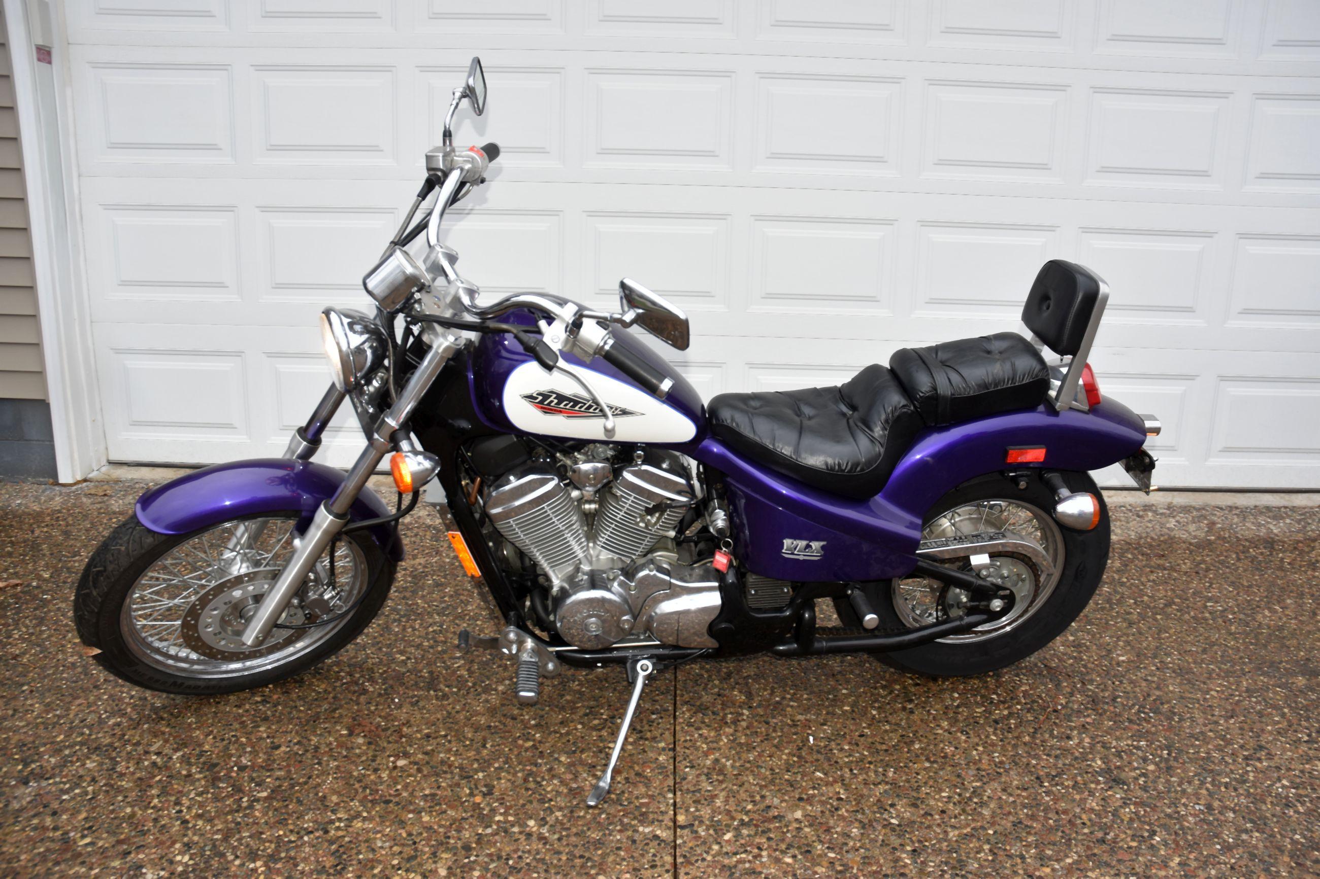 1995 Honda Shadow VLX, 1,626 Miles Showing, Blinkers And Mirrors, Passenger Seat, Runs Good