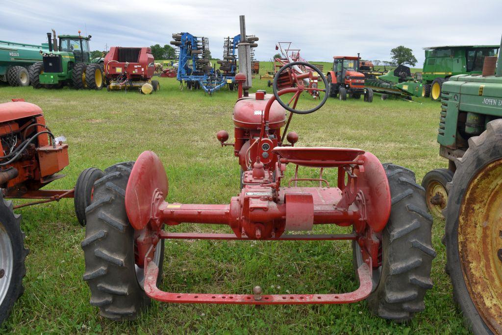 Farmall B Gas Tractor, Narrow Front, 11.2x24 Tire