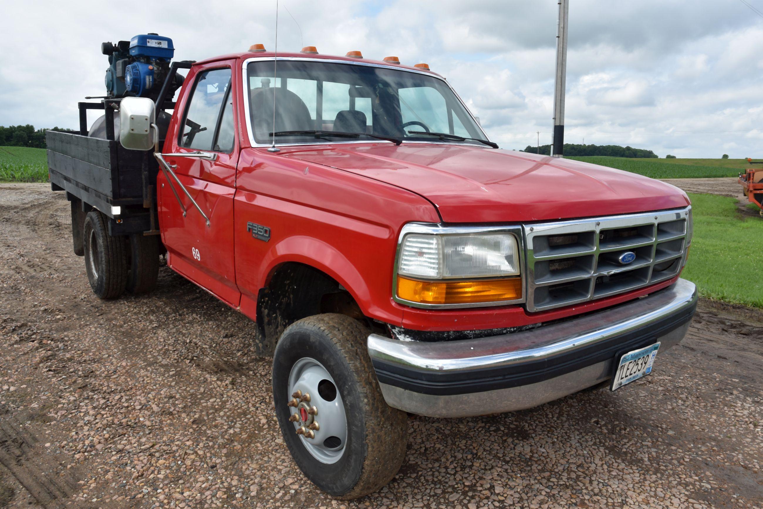 1992 Ford F350 XLT 4x4 Flat Bed Pick Up, 7.3L Non Turbo Diesel, 110,935 Miles Showing, Auto, Ag Hitc