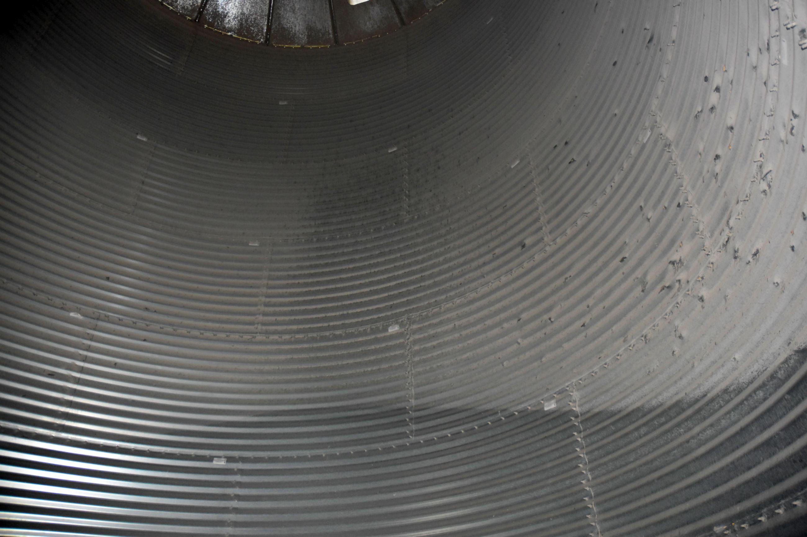 2012 Sioux 6000 Bushel Grain Bin, 18’ x 8 Rings, 5hp, 24” Fan,Air Floor, 6'' Unload, Single Phase, 6