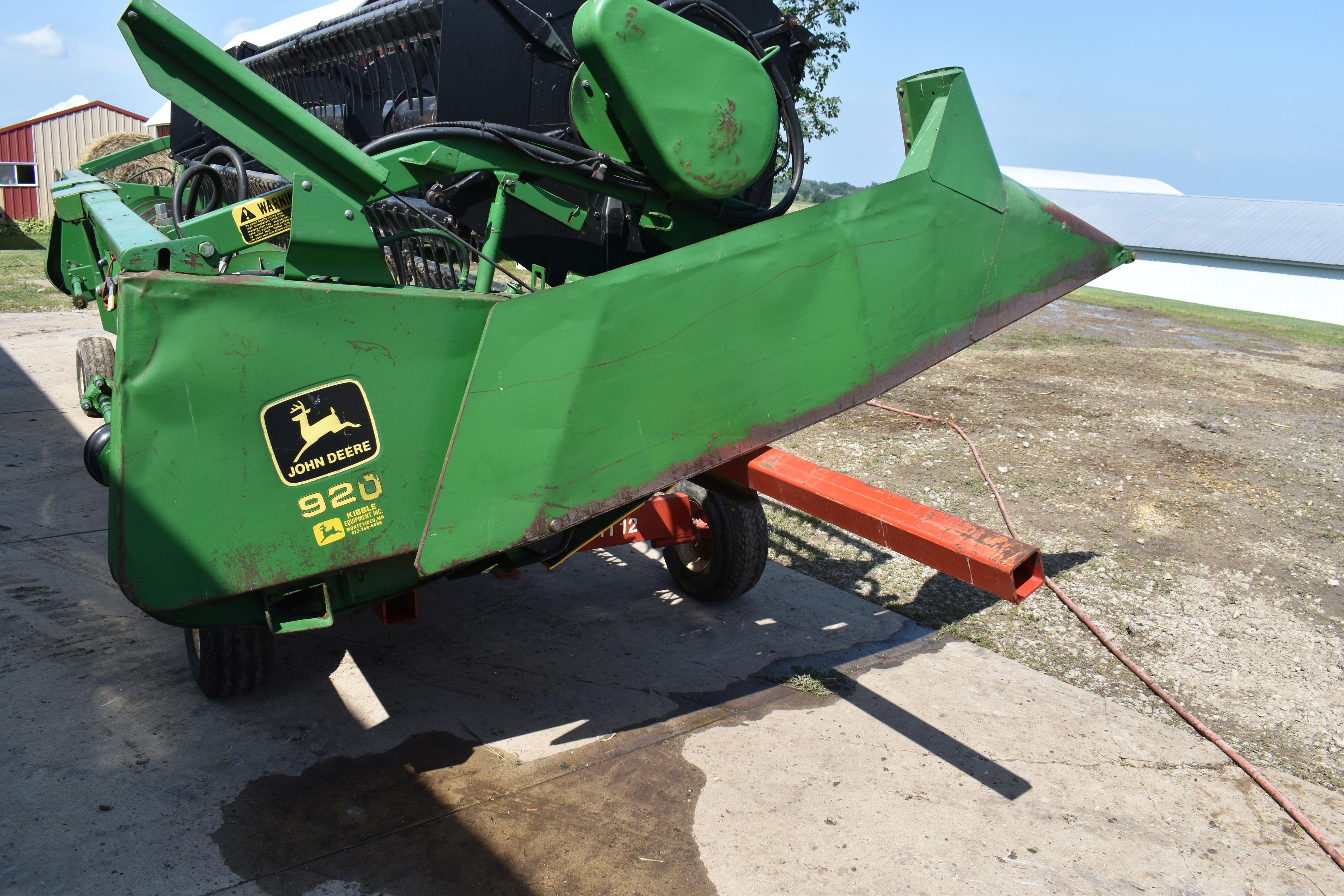 John Deere 920 Bean Head, 20’, 3” Cut, Crary Guards, Plastic Fingers, Stainless Pan, Poly, SN:631700