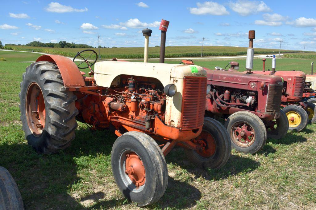 Case 500 Standard (Wheatland) Fenders, Diesel, 2hyd, 18.4x34, SN:8060139, Non Running, Motor Is Free