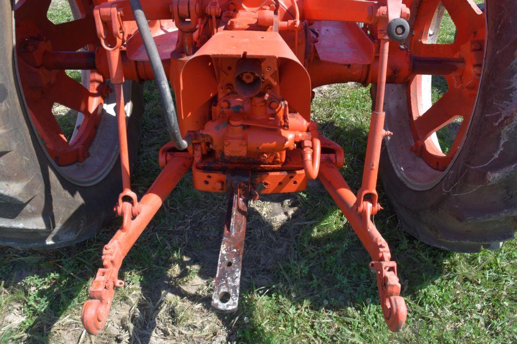 1952 Case DC, W/F, Fenders, 3pt, PTO, 13.6x38 Tires, SN:605547, Runs Good, Older Restoration