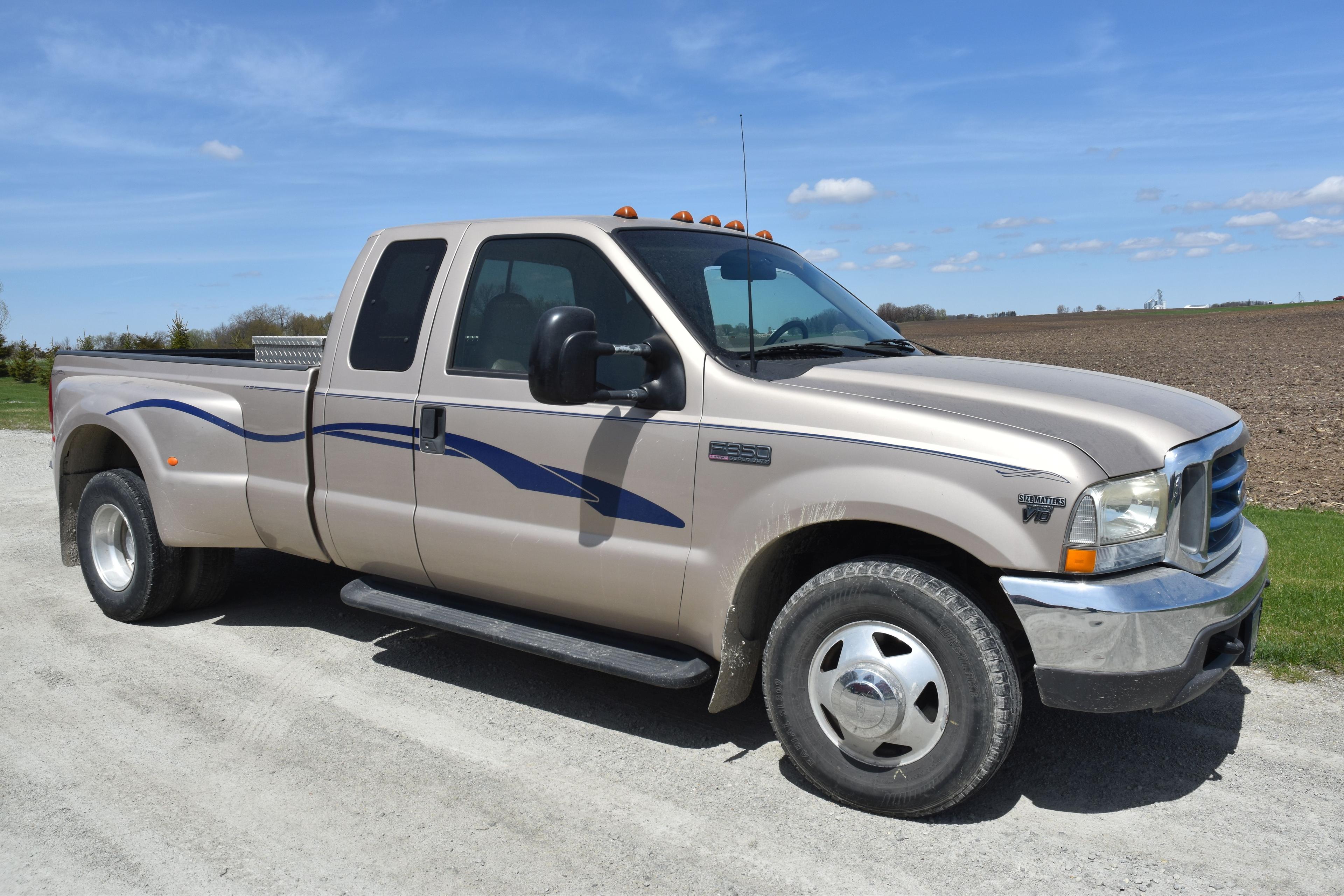 1999 Ford F350 Super Duty Lariat Ext. Cab, V-I0, Auto, Dually, Long Box, Leather, 2WD, 114,407 Actua