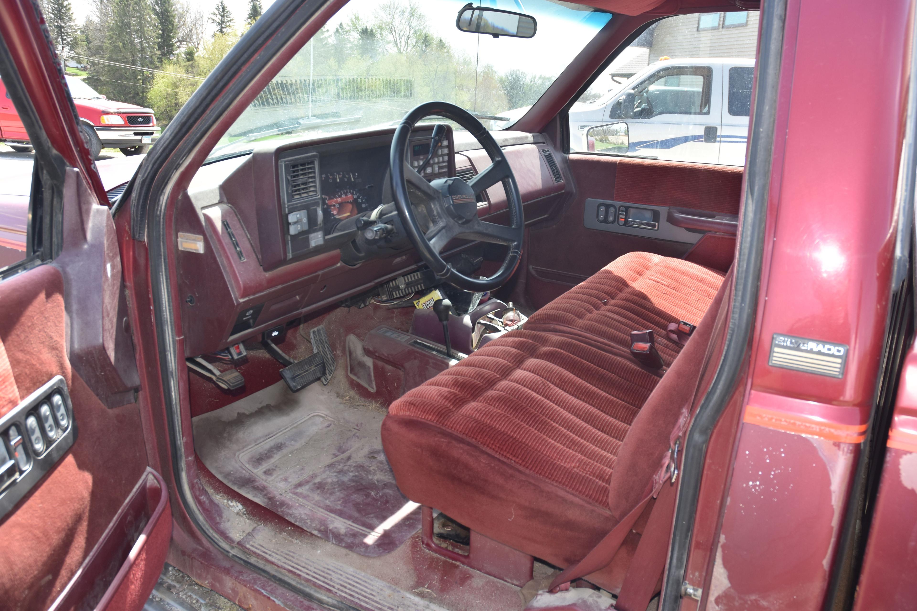 1991 Chevy 3500 Dually Pickup, Reg. Cab, Long Box, 454V8, Auto, 257,500 Miles, Cloth Interior, Runs