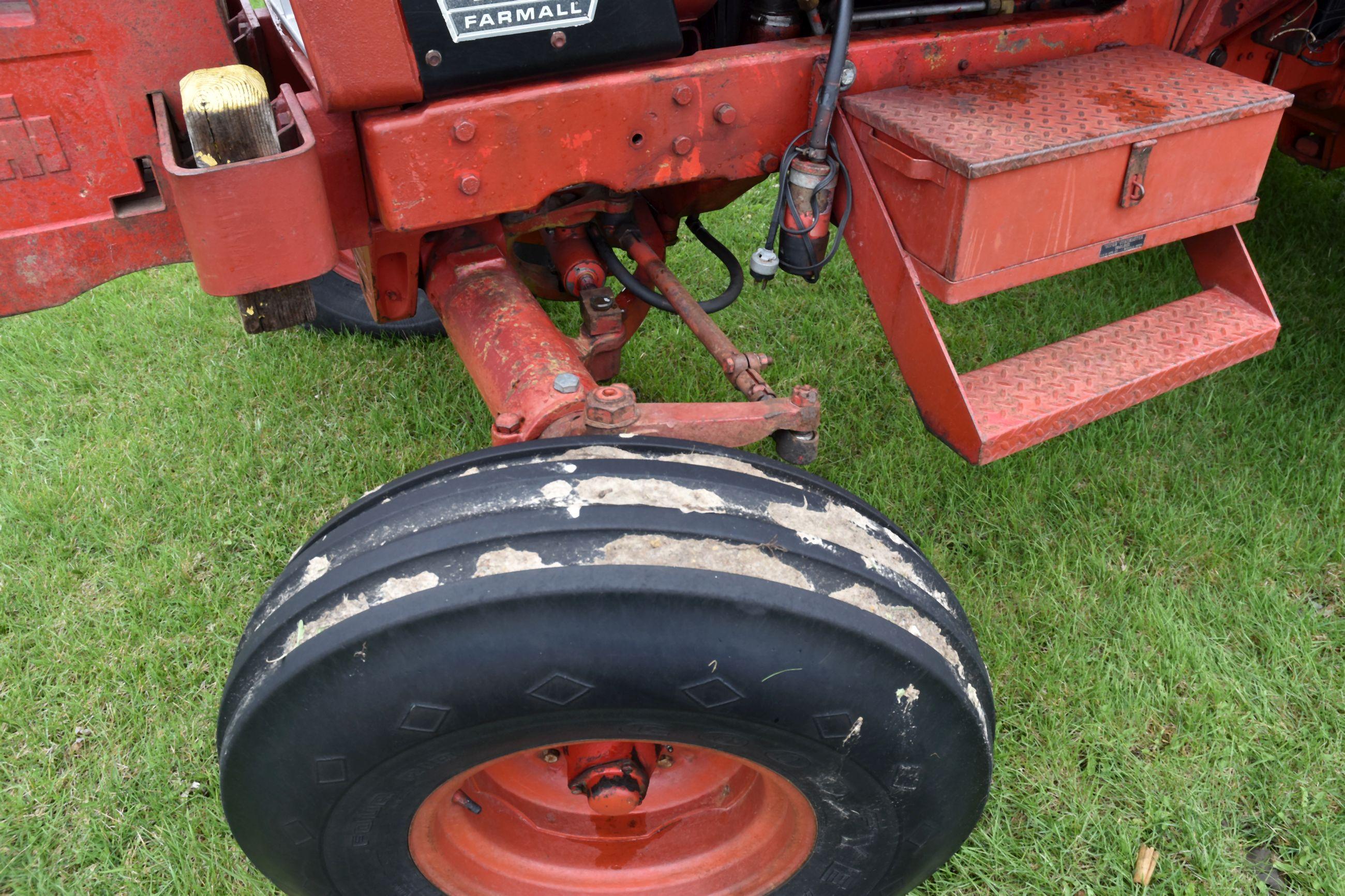 1974 IHC 1468, V8 Diesel, 18.4x38, Cab, 3pt, Dual PTO, Good TA, 5493 Hours, AC Compressor Locked Up,