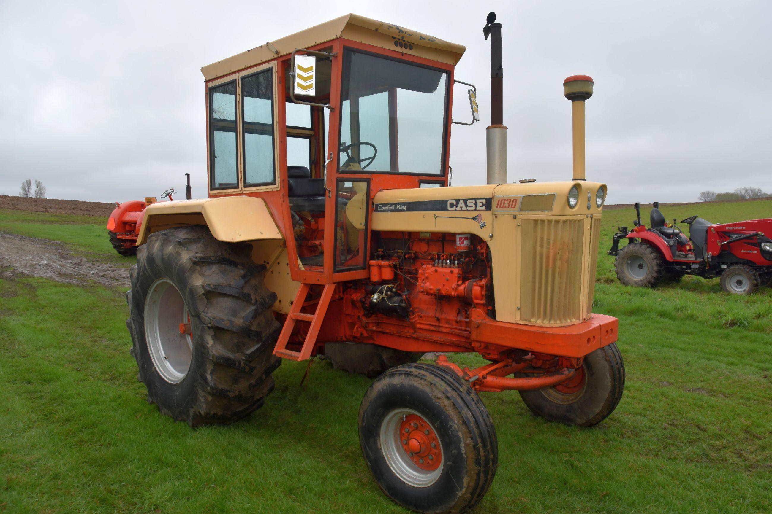 Case 1030 Western, Comfort King Cab, Fenders, 3766 Hours, 23.1x30 Tires, 3pt, 540 PTO, Good Original