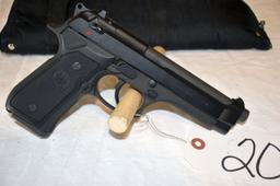 Beretta US 9mm M9, SN:M94764, With Soft Case