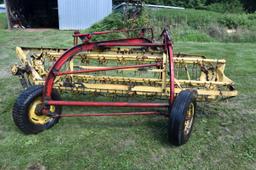 New Holland 56 Hay Rake, 5 Bar