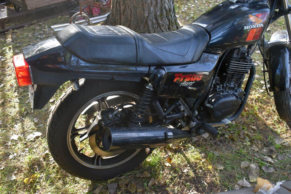 1982 Honda FT 500 Ascot Motorcycle, Non Running Appears To Be Complete, Has Title