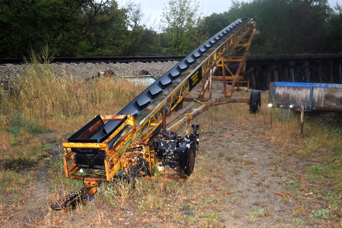 Belt Conveyor, Hydraulic Drive Wisconsin 4 Cylinder Air Cooled Gas Power Unit, 56’ x 16” Belt, Non R