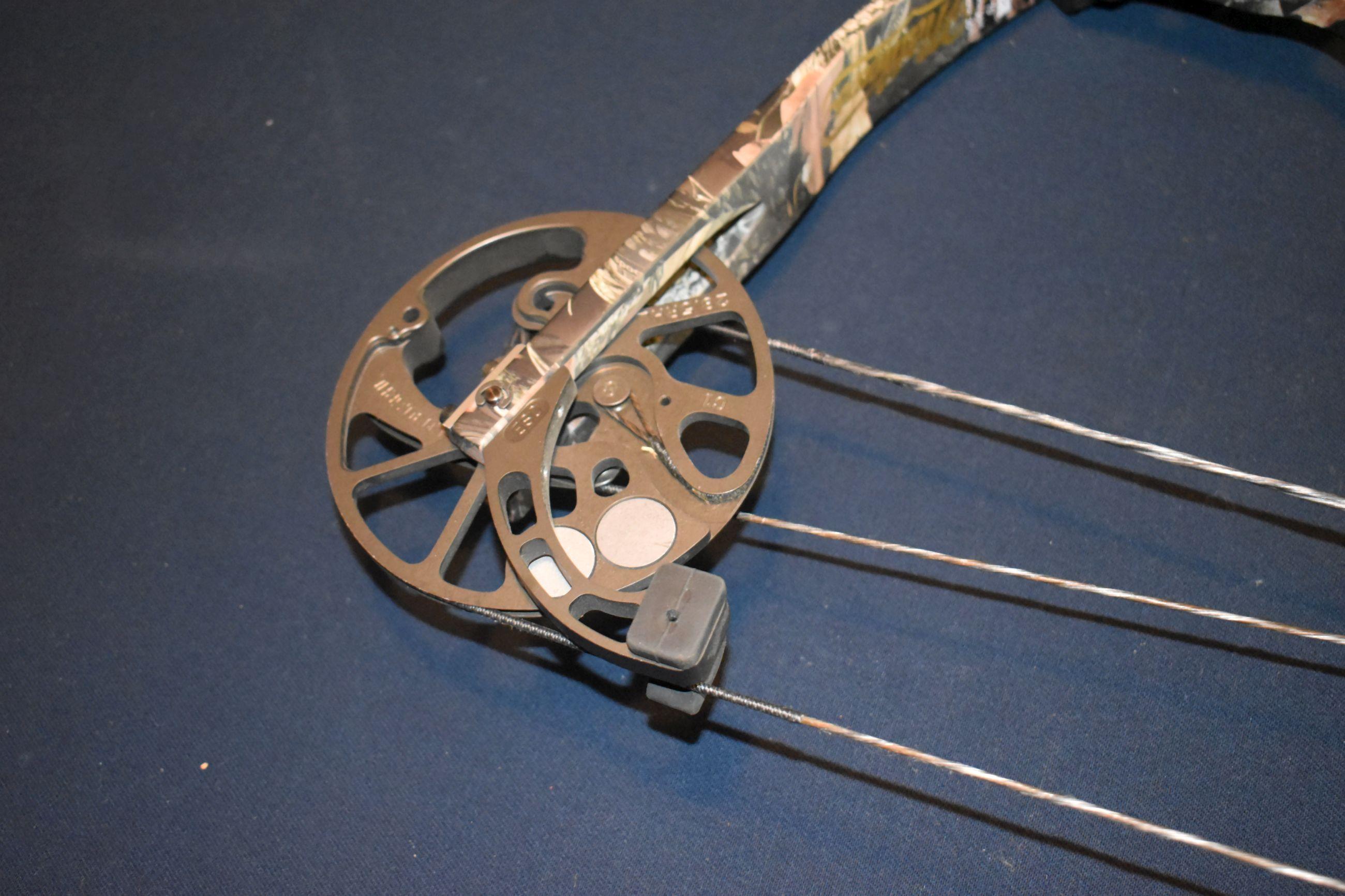 Mathews Solo Cam Switchblade, Single Cam, Trophy Taker Arrow Rest, Peep Sight, Arrow Web Quiver, SN: