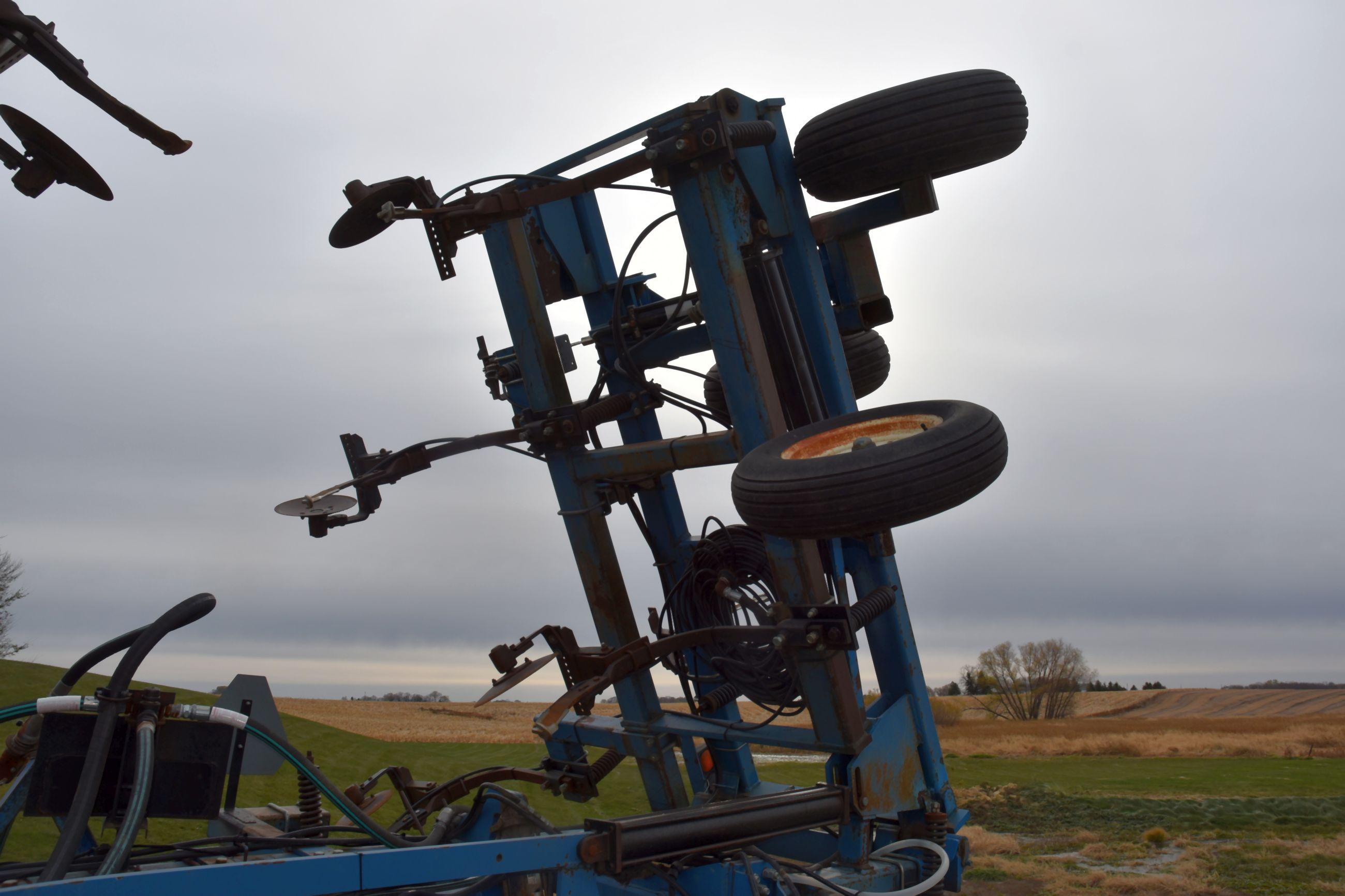 Ag Systems 8000 Anhydrous Tool Bar, 52', 21 Knife, Raven NH3 Cooler With Raven 440 Monitor, Covering