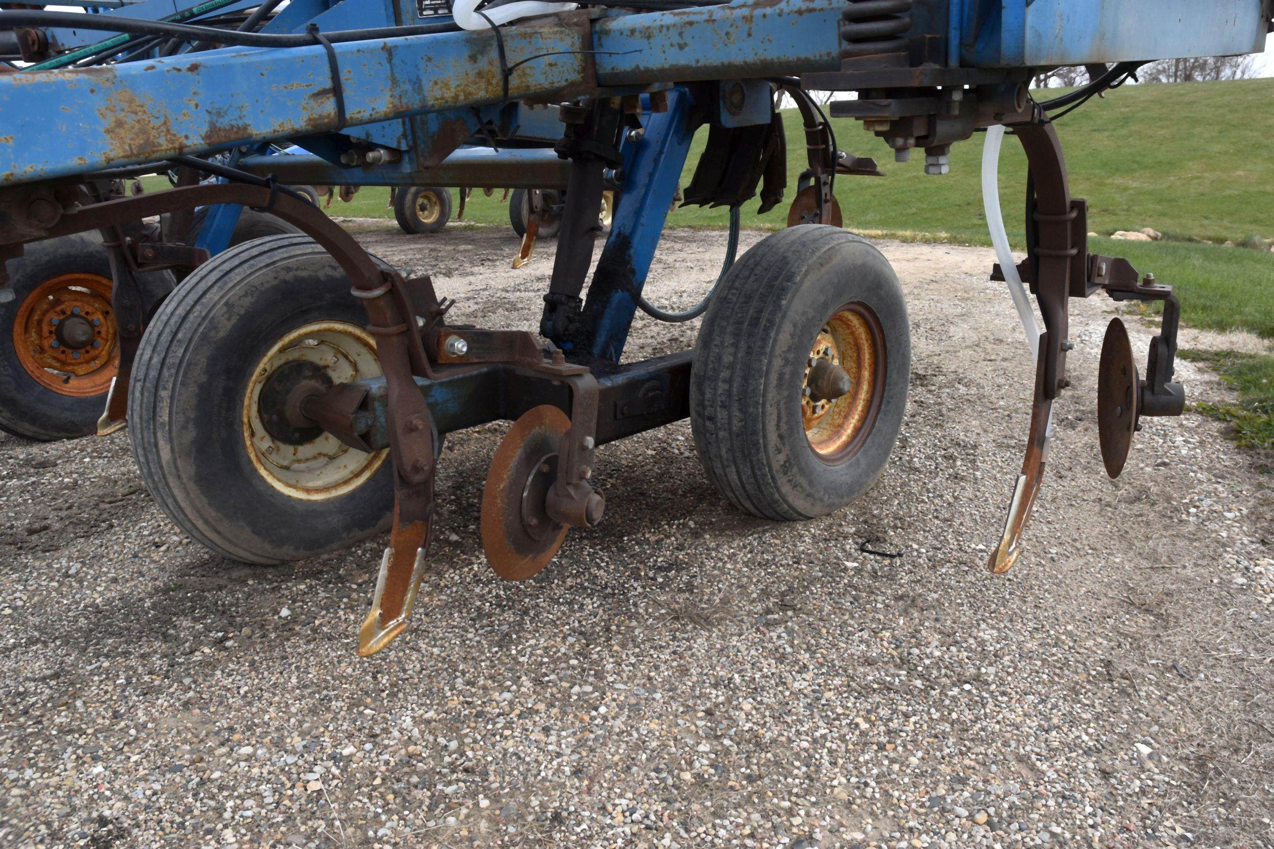 Ag Systems 8000 Anhydrous Tool Bar, 52', 21 Knife, Raven NH3 Cooler With Raven 440 Monitor, Covering