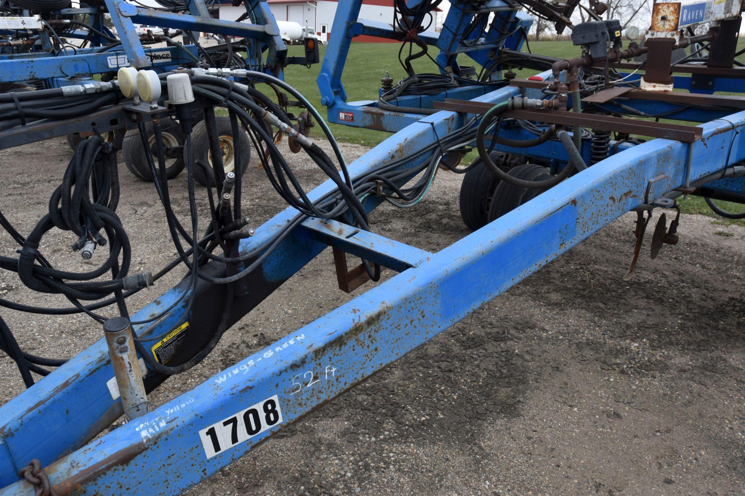 DMI Nutri-Placr 5300 Anhydrous Tool Bar, 52', 21 Knife, Raven NH3 Cooler With Raven 440 Monitor, Cov