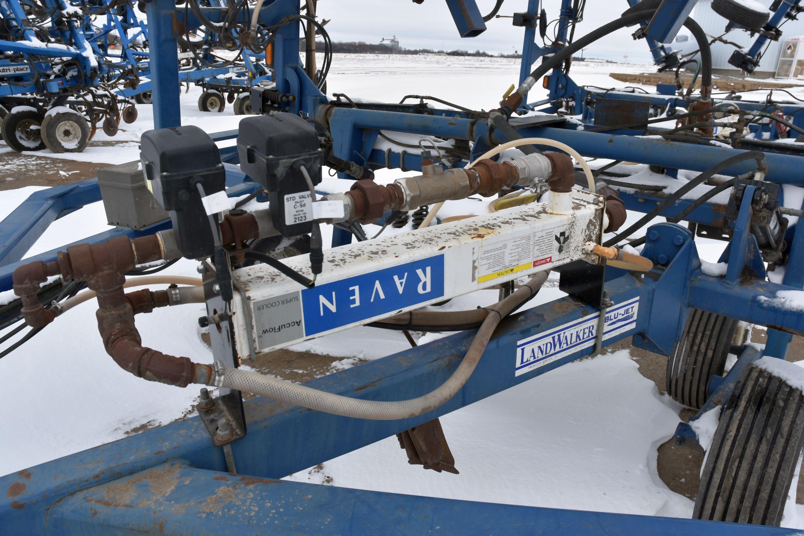 Blu-Jet LandWalker Anhydrous Tool Bar, 19 Shank, 45', Raven NH3 Cooler With Monitor, Walking Tandems