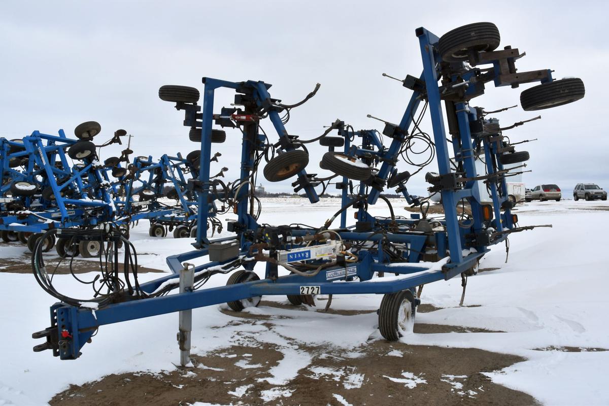 Blu-Jet LandWalker Anhydrous Tool Bar, 19 Shank, 45', Raven NH3 Cooler With Monitor, Walking Tandems