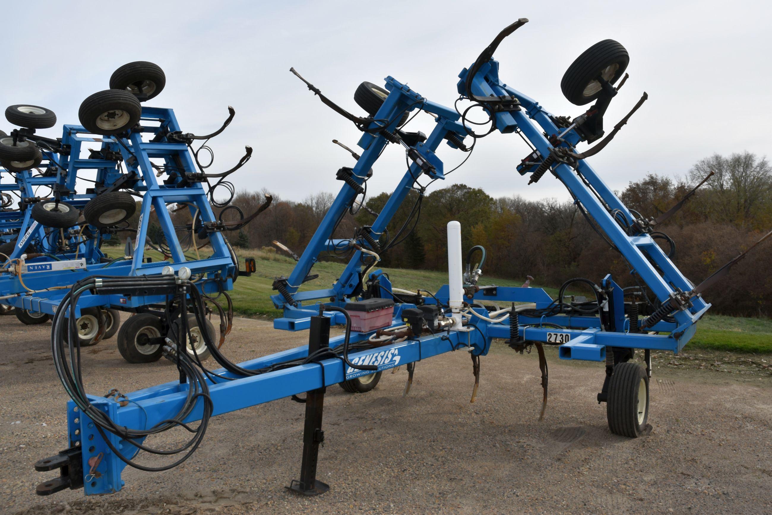 Blu-Jet Anhydrous Tool Bar, 37', 15 Knife, NH3 Cooler With Raven 440 Monitor, Single Wheels, Has Bee