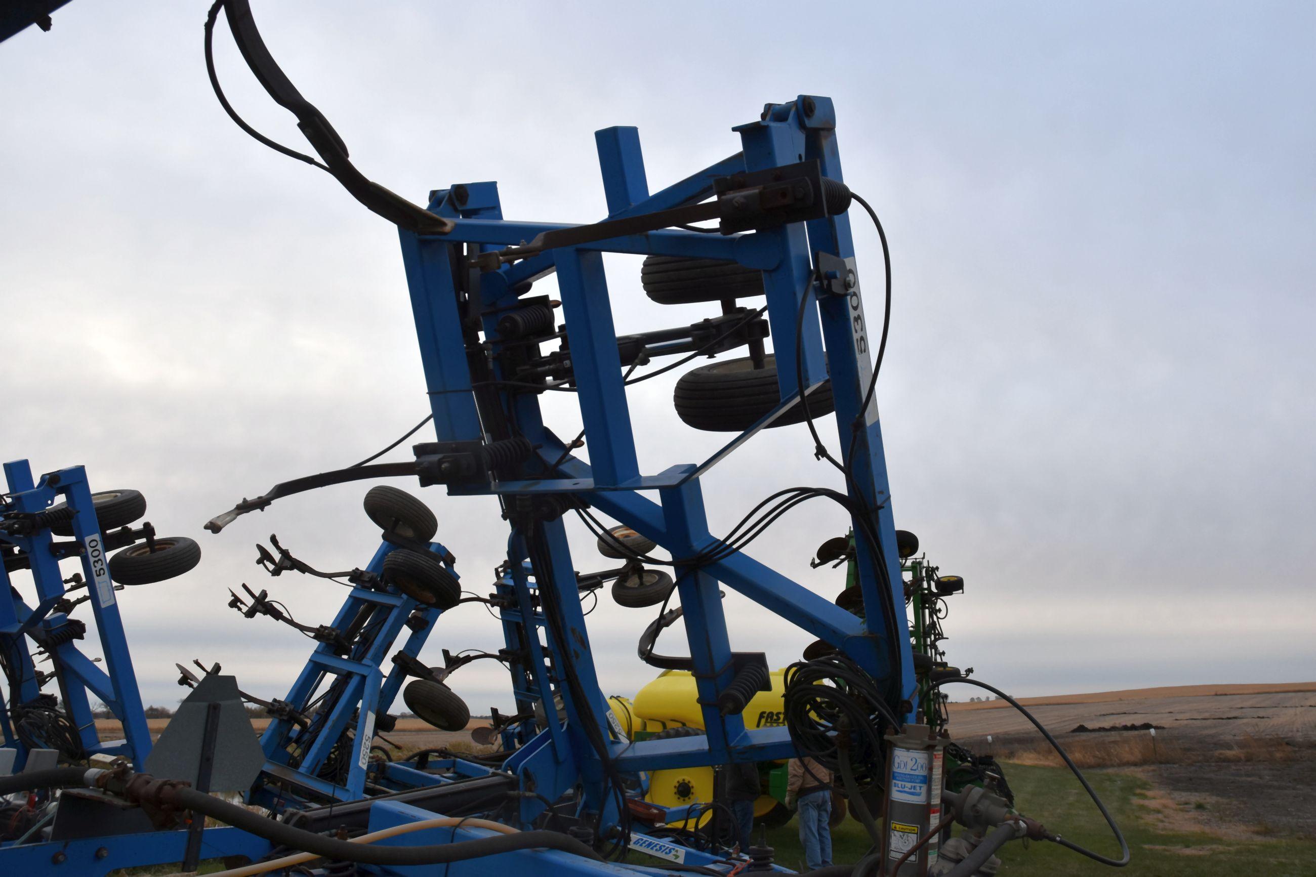 DMI Nutri-Placr 5300 Anhydrous Tool Bar, 42', 17 Knife, Ground Driven Control Cooler, Walking Tandem