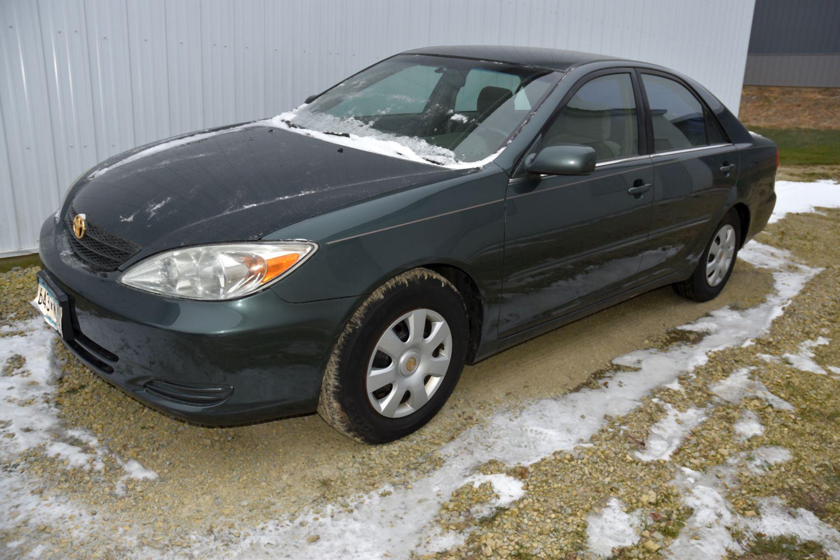 2002 Toyota Camry LE Car, Auto, 141,644 Miles, Cloth, CD, AM/FM, Runs Good, Just Detailed, Has Bee