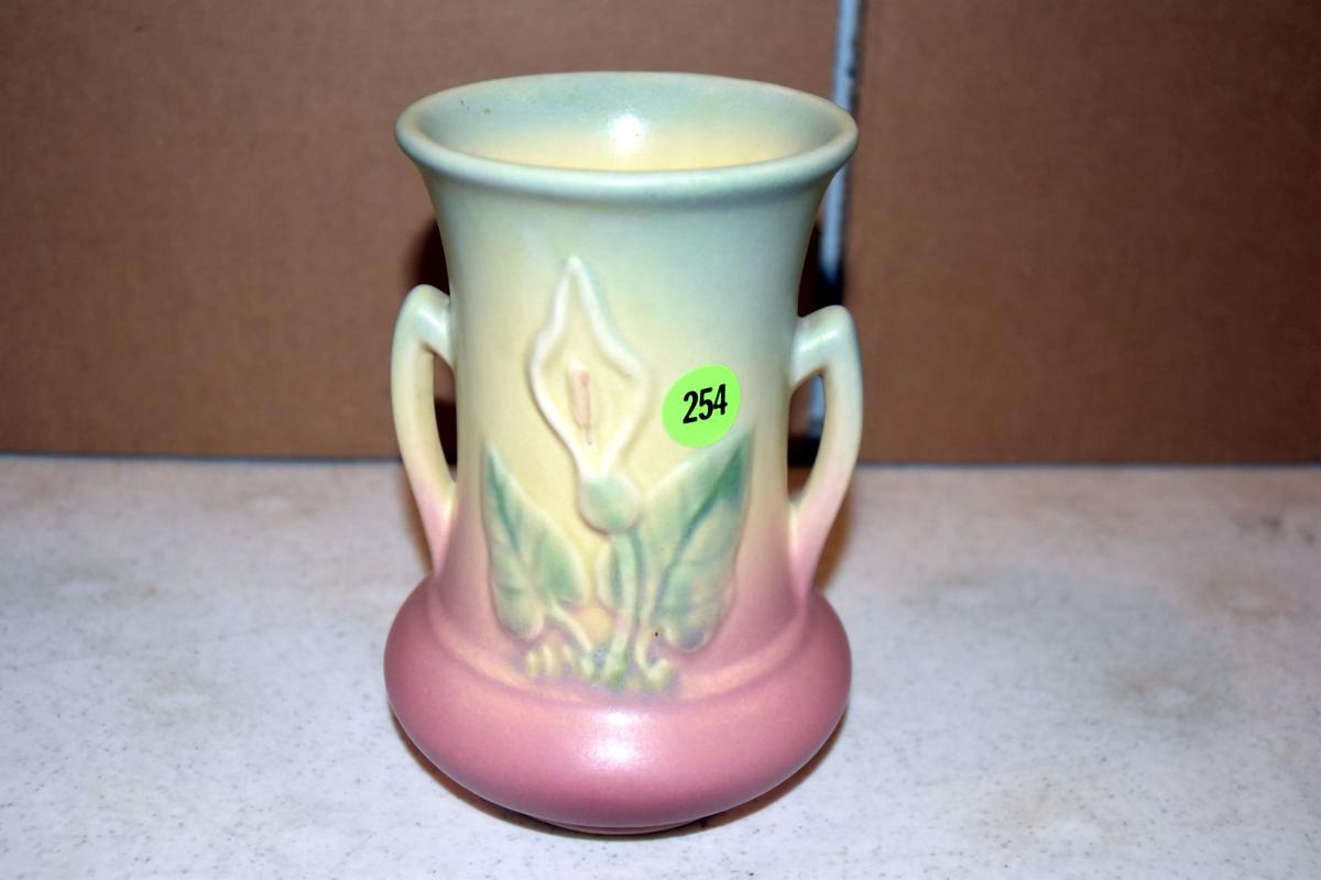 Hull Pottery Calla Lily Vase 520-33, 6"