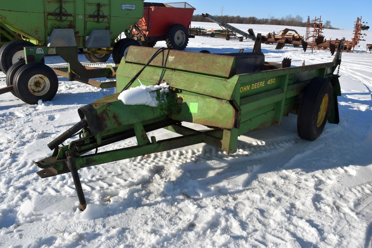 John Deere 450 Hydrapush Manure Spreader, Two Bea