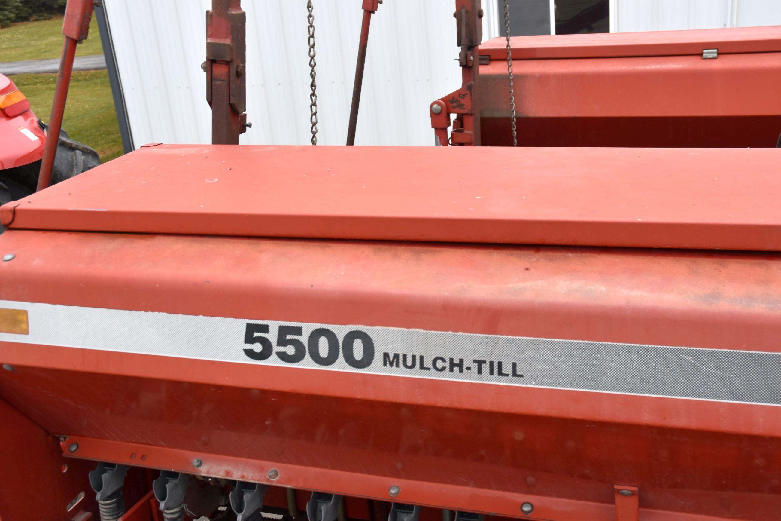 Case IH 5500 Mulch Till Drill, 30’ Front Fold, 6.5” Spacings, Press Wheel, 4 Wheel Transport, Marker