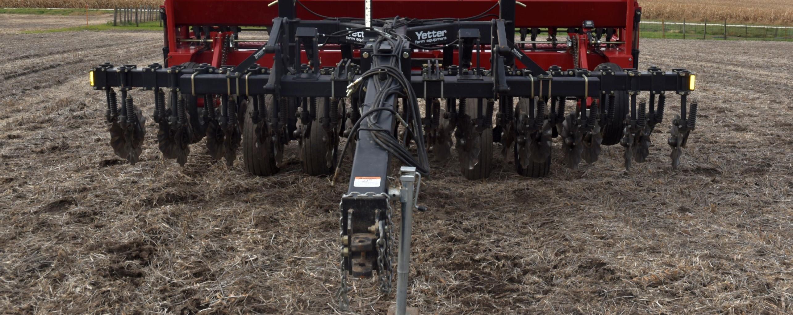 Yetter Hydraulic Drill Caddy, No-Till Coulters 15’, One Owner