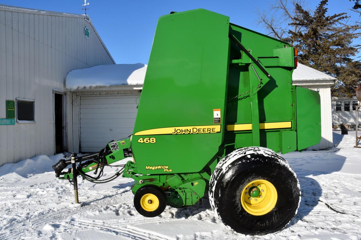 John Deere 468 Round Baler, Mega Wide Plus, Cover Edge, 8,781 Bales, Net Or Twine Wrap, 4x6 Bales,