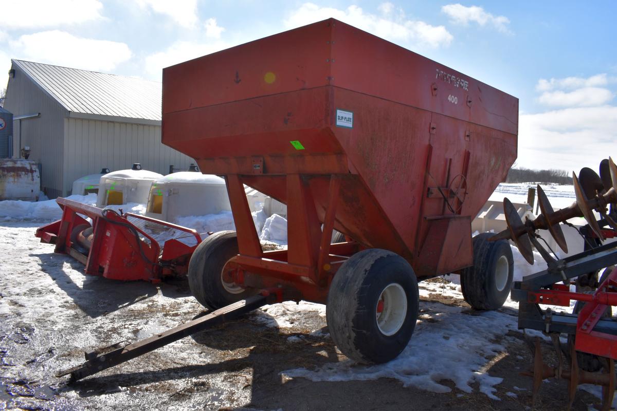 Minnesota 400 Bushel Gravity Wagon With 12 Ton MN Running Gear, 16.5 x 16.1 Tires