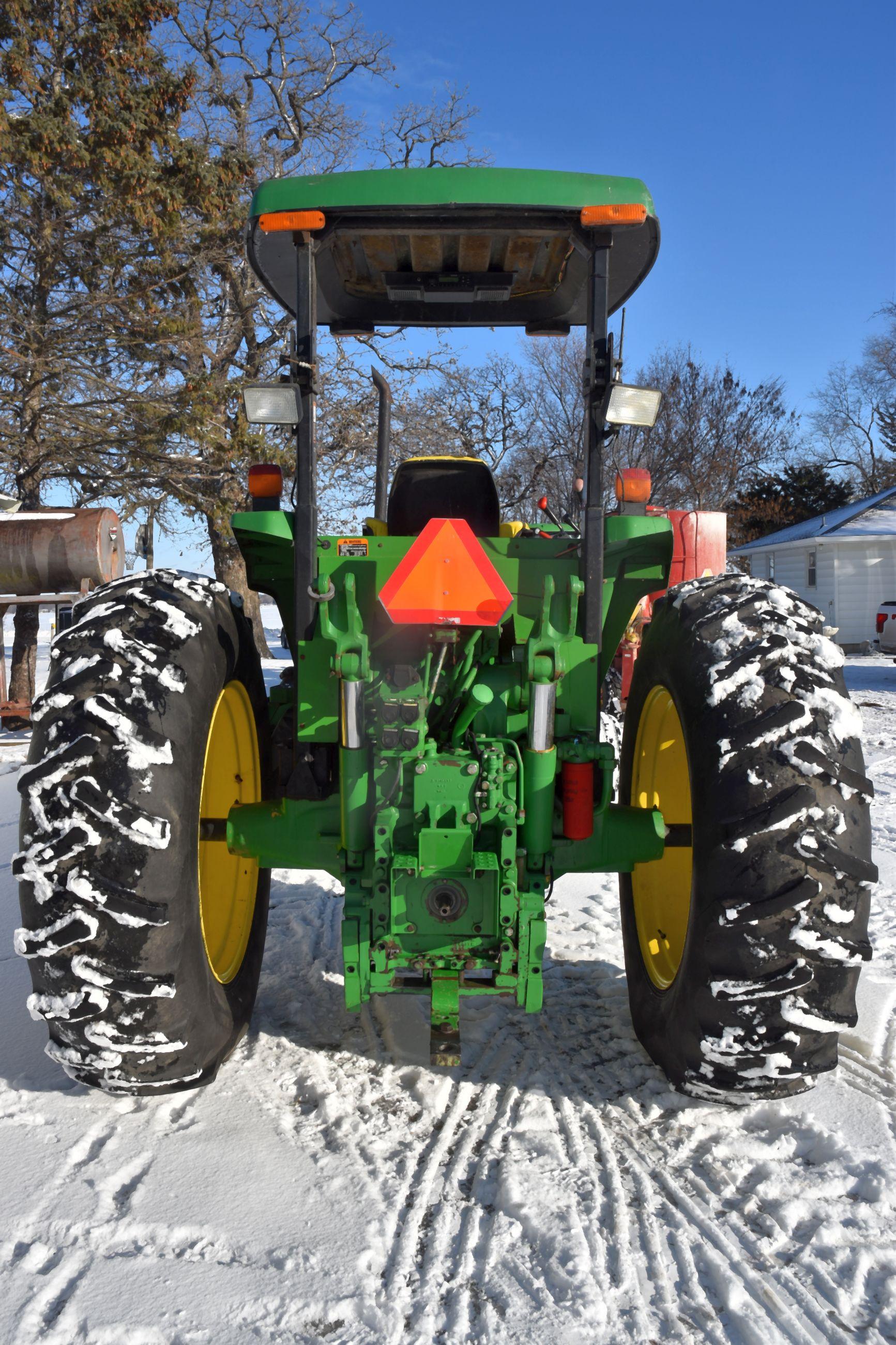 1996 John Deere 7200, 2WD, Open Station With Canopy, Quad Range, 540/1000 PTO, 2hyd, 3pt, 18.4x38 Ti