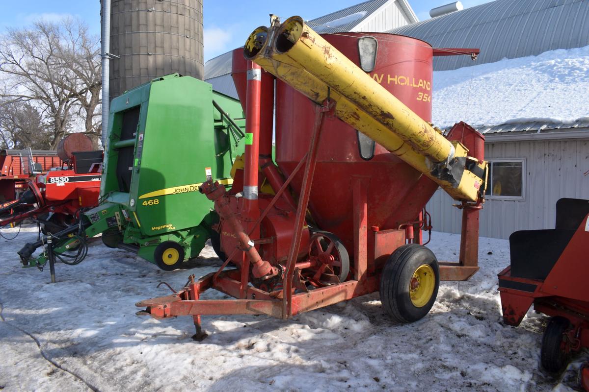 New Holland 354 Mixer Mill, Hydraulic Drive, 540PTO, 16' Unload Auger, SN: 281203