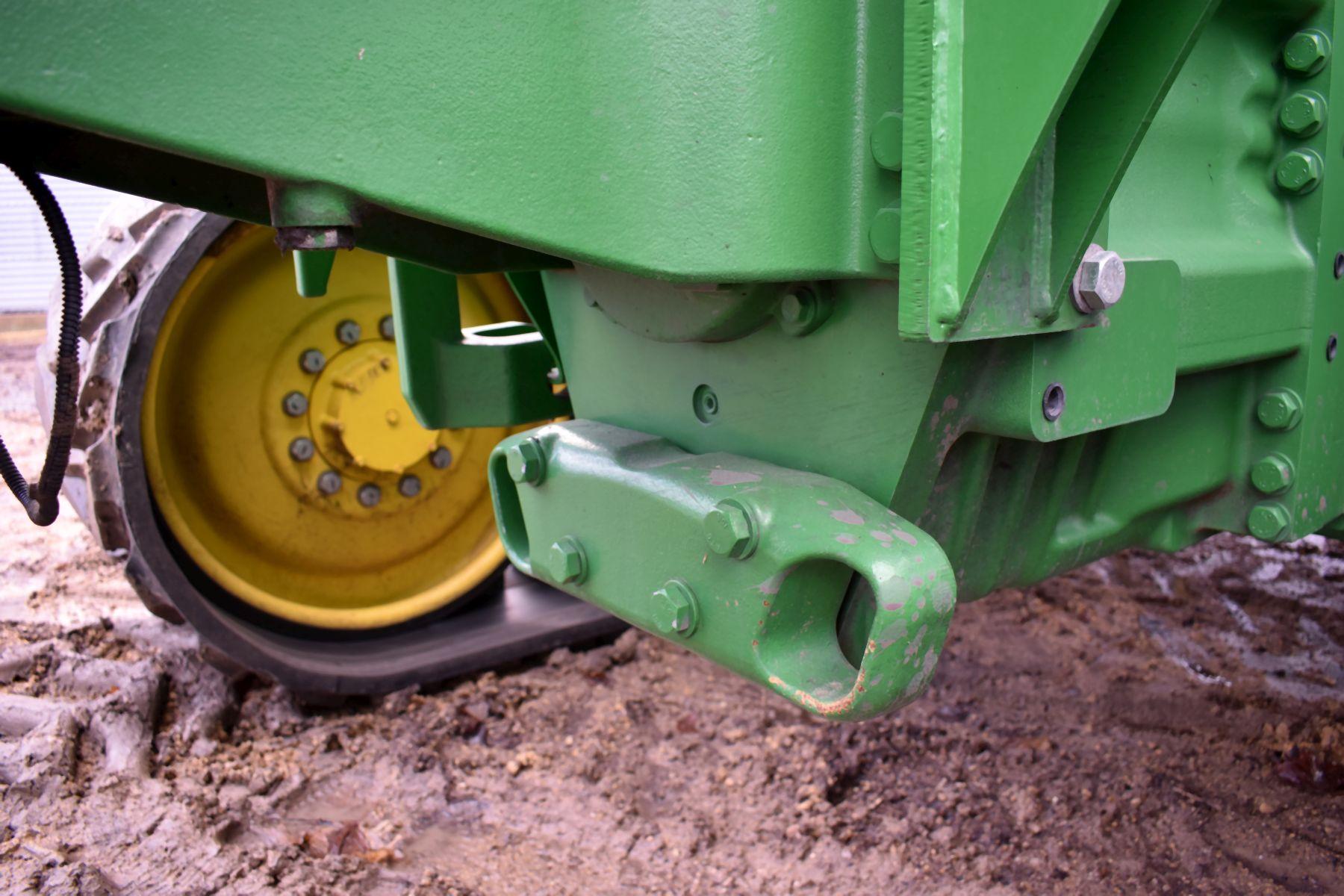 2013 John Deere 8335RT, 3,067 Hours, GS3 Command Center, 3pt, Large 1000PTO, Power Shift, 30” Tracks