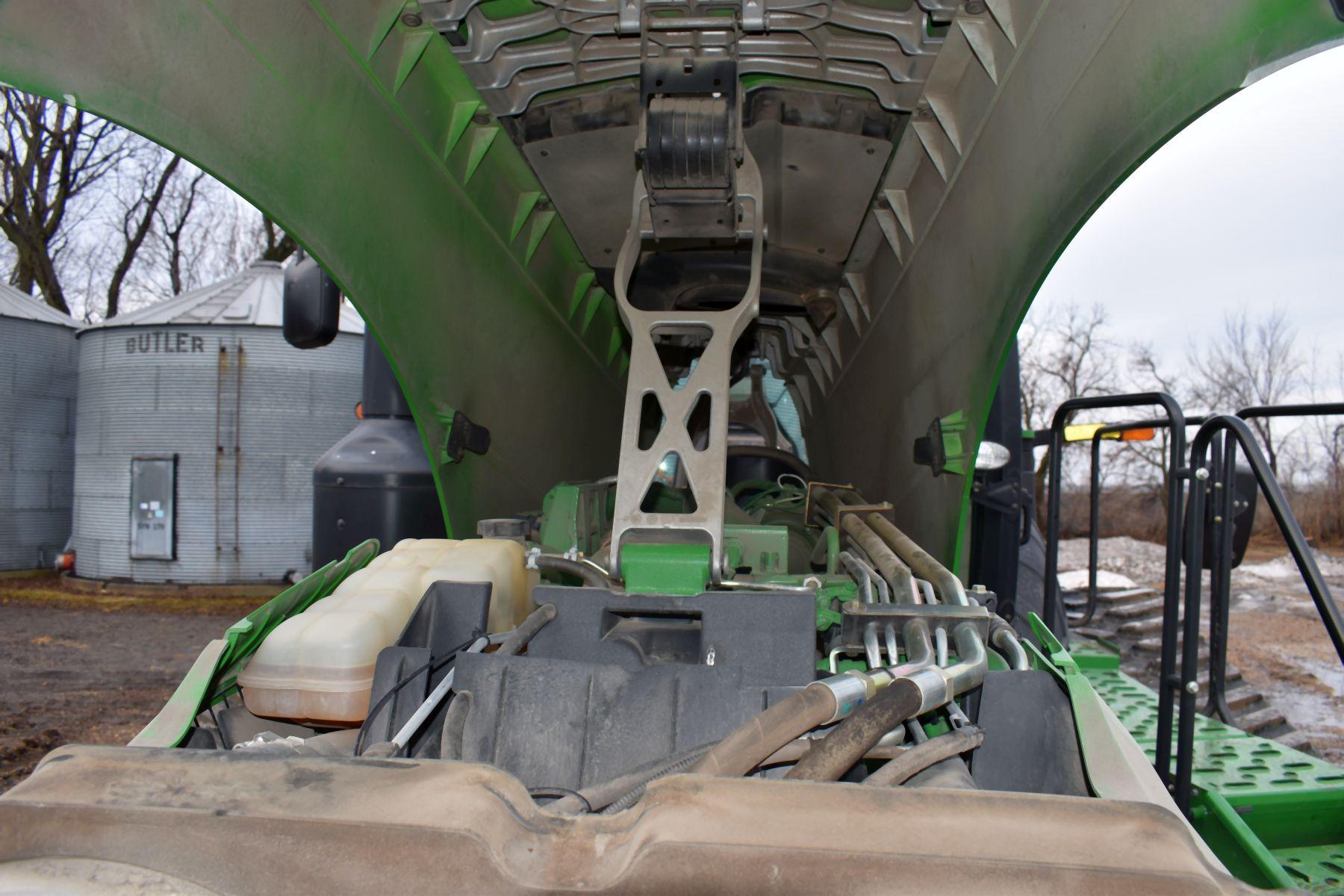 2013 John Deere 8335RT, 3,067 Hours, GS3 Command Center, 3pt, Large 1000PTO, Power Shift, 30” Tracks