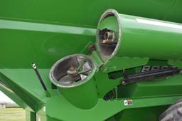 Brent 780 Grain Cart, Large 1000PTO, 30.5-32 Tires 85%, Hyd. Spout, Corner Auger, 18" Unload Auger,