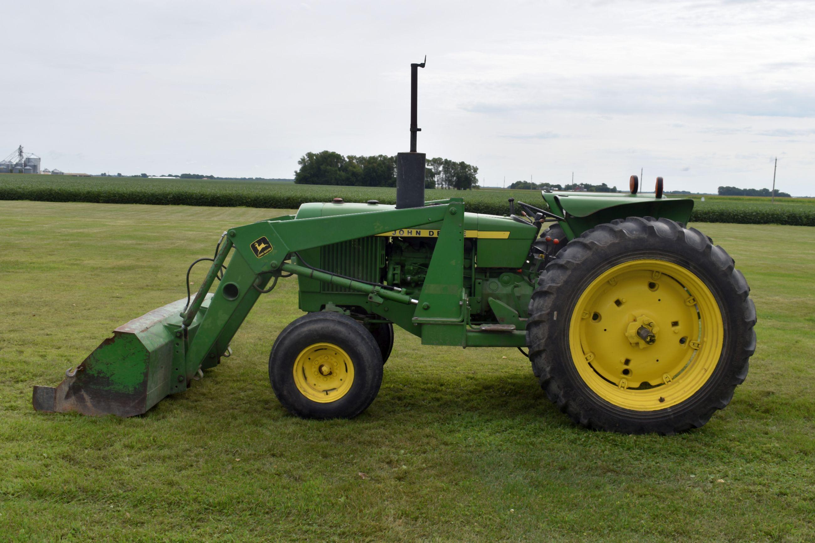 1979 John Deere 2640 Diesel Open Station With John Deere 146 Loader, 7' Loader Bucket, 15.5-38 Tires