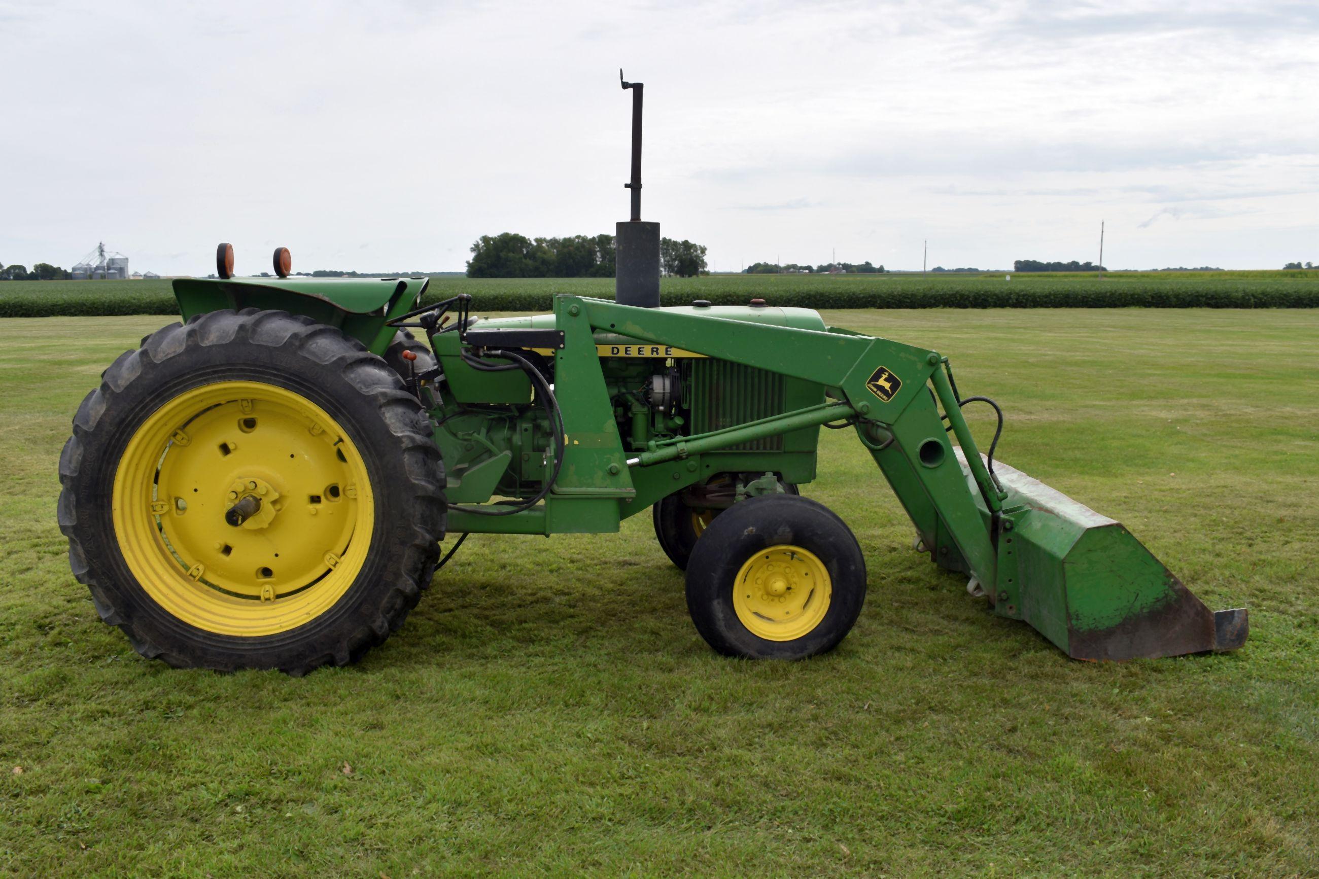 1979 John Deere 2640 Diesel Open Station With John Deere 146 Loader, 7' Loader Bucket, 15.5-38 Tires