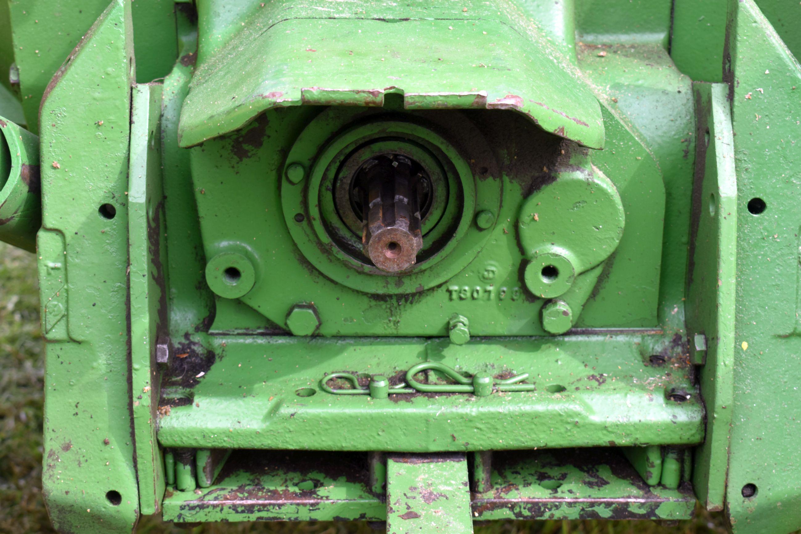 1979 John Deere 2640 Diesel Open Station With John Deere 146 Loader, 7' Loader Bucket, 15.5-38 Tires