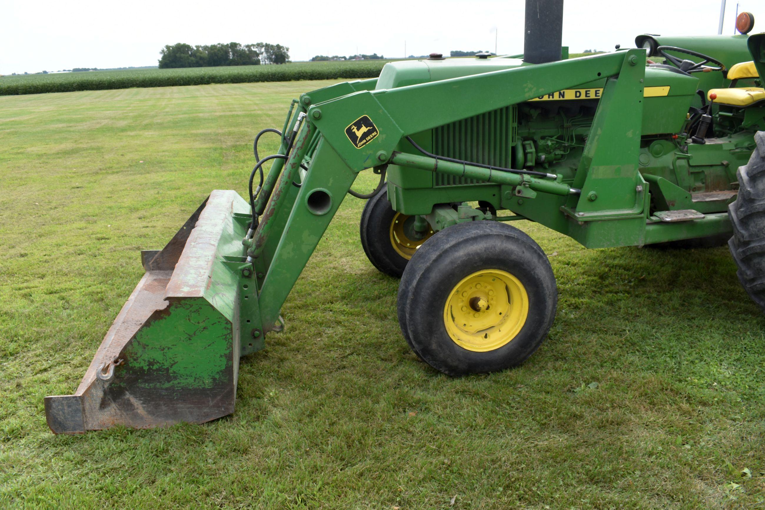 1979 John Deere 2640 Diesel Open Station With John Deere 146 Loader, 7' Loader Bucket, 15.5-38 Tires