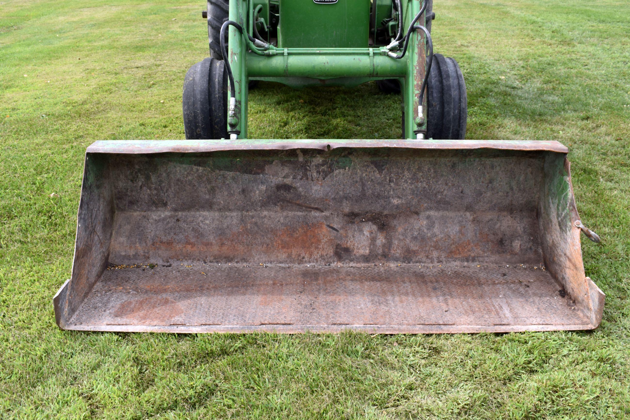 1979 John Deere 2640 Diesel Open Station With John Deere 146 Loader, 7' Loader Bucket, 15.5-38 Tires