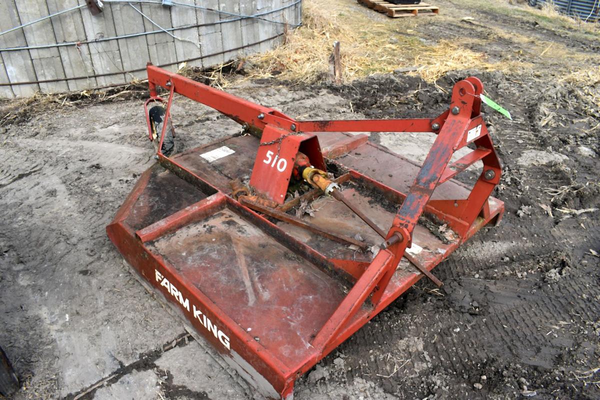 Farm King Model 510 Rotary Mower, 5', 540PTO, Gear Box Is Good, Broken PTO Shaft