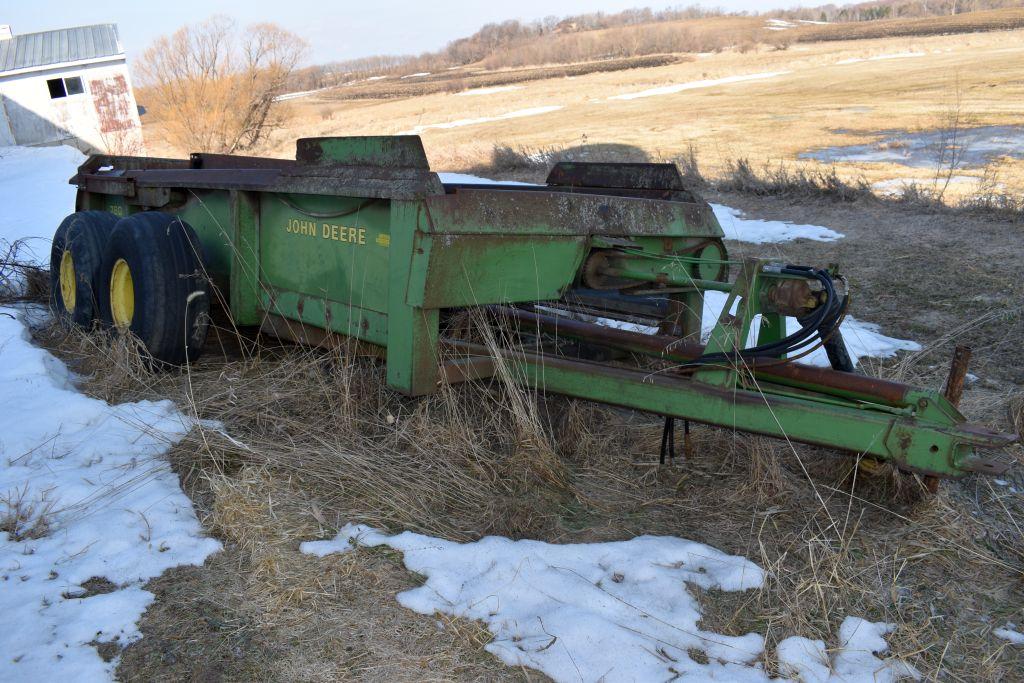 John Deere 780 Hydro Push Manure Spreader, Tandem Axle, Slop Gate, Poly Floor & Sides, Parts Machine