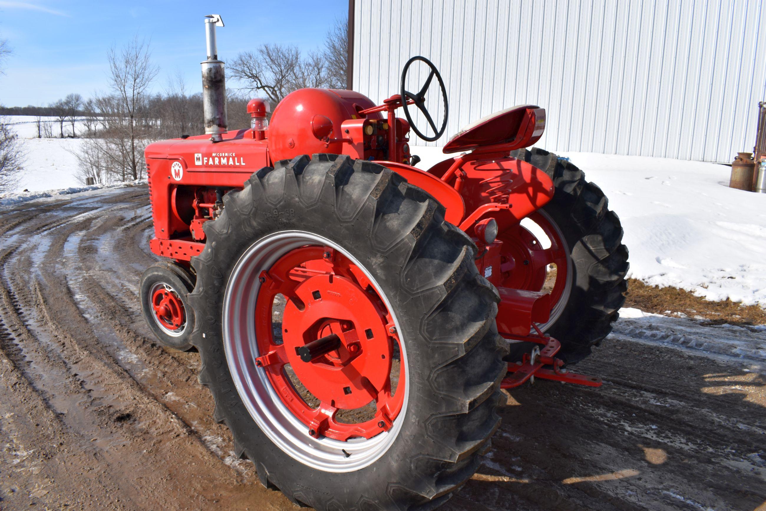 Farmall Super M Tractor Factory LP Gas, Clam Shell Fender, Completely Restored, New 14.9-38 Tires, P