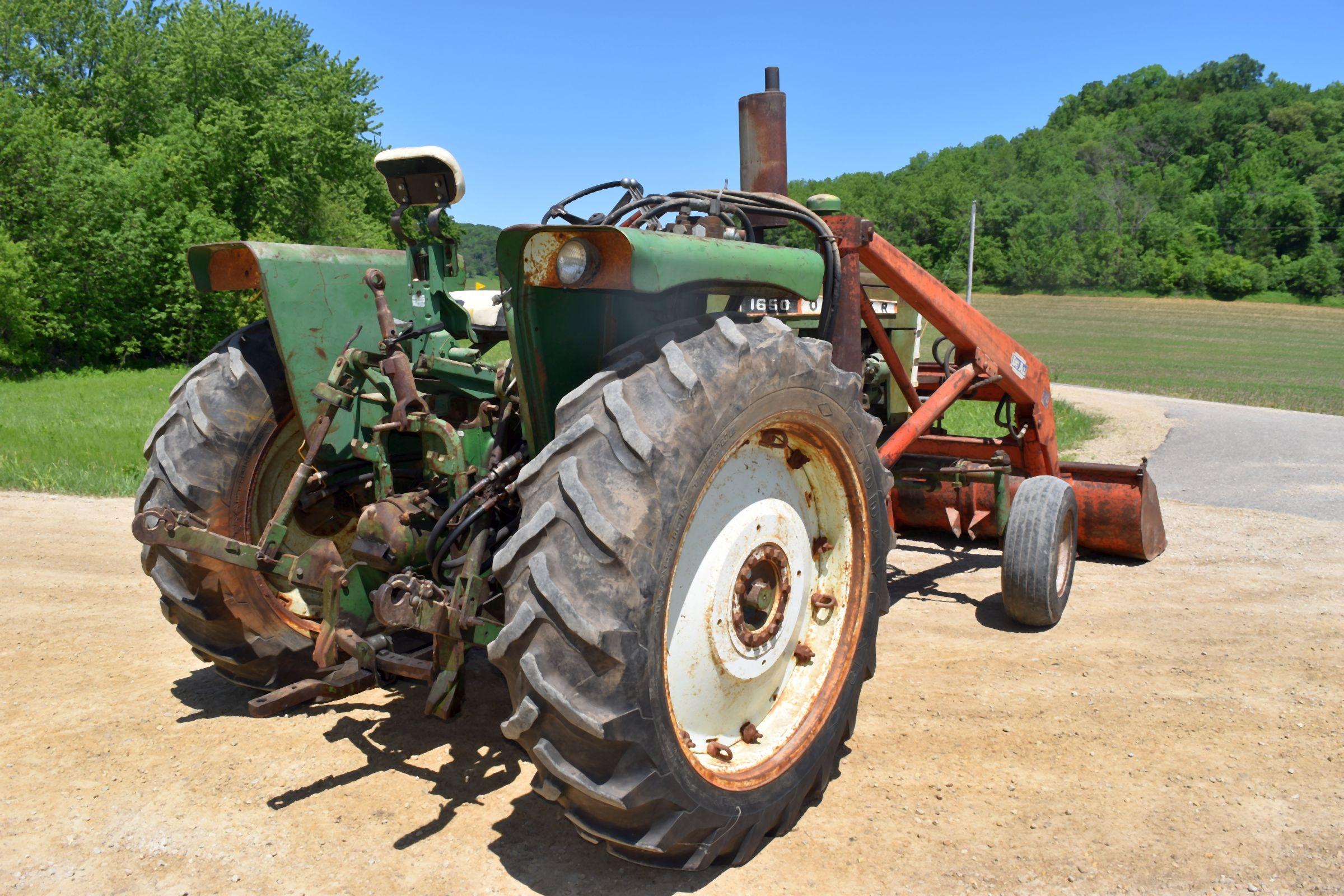 Oliver 1650 Gas Tractor, Wide Front, 15.5x38 Tires, 3pt., 540PTO, 2 Hydraulics, Square Fendes, 4,119