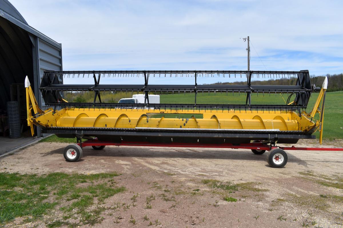 2002 New Holland 73C 25’ Bean Head, All Poly, Stone Guard, Full Finger Auger, Single Point Hookup, D